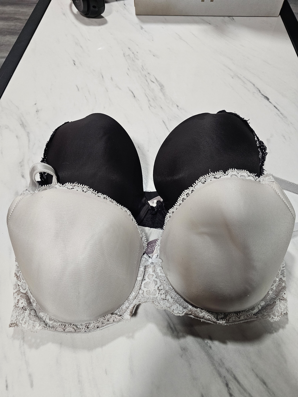 Black and Gray Push-Up Bras Victoria Secret 34DD